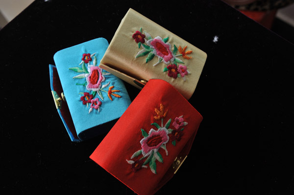 学员的部分刺绣作品展示